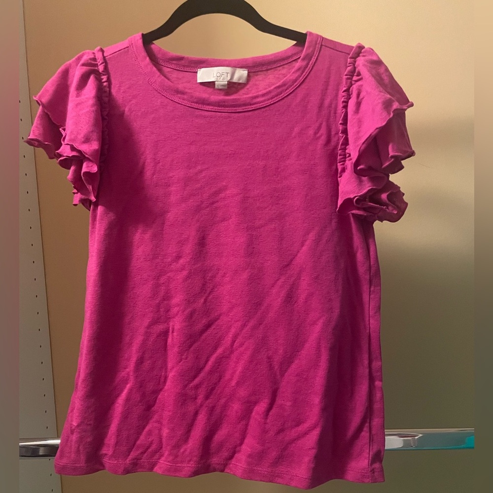 Loft ruffle sleeve small top